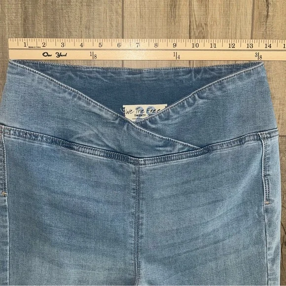 We the Free Venice Beach Flare Jeans Crossover High Rise 29 Boho Retro Wideleg - Picture 9 of 14